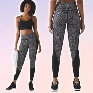LULULEMON Fit Physique Tight Size 2 Luon Suited Jacquard Black White / Black